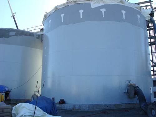 support-tanks-exterior-99