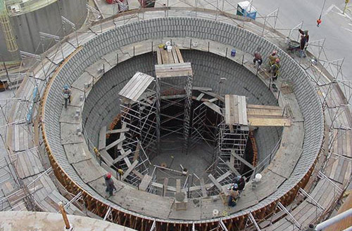 tile HG tank being built